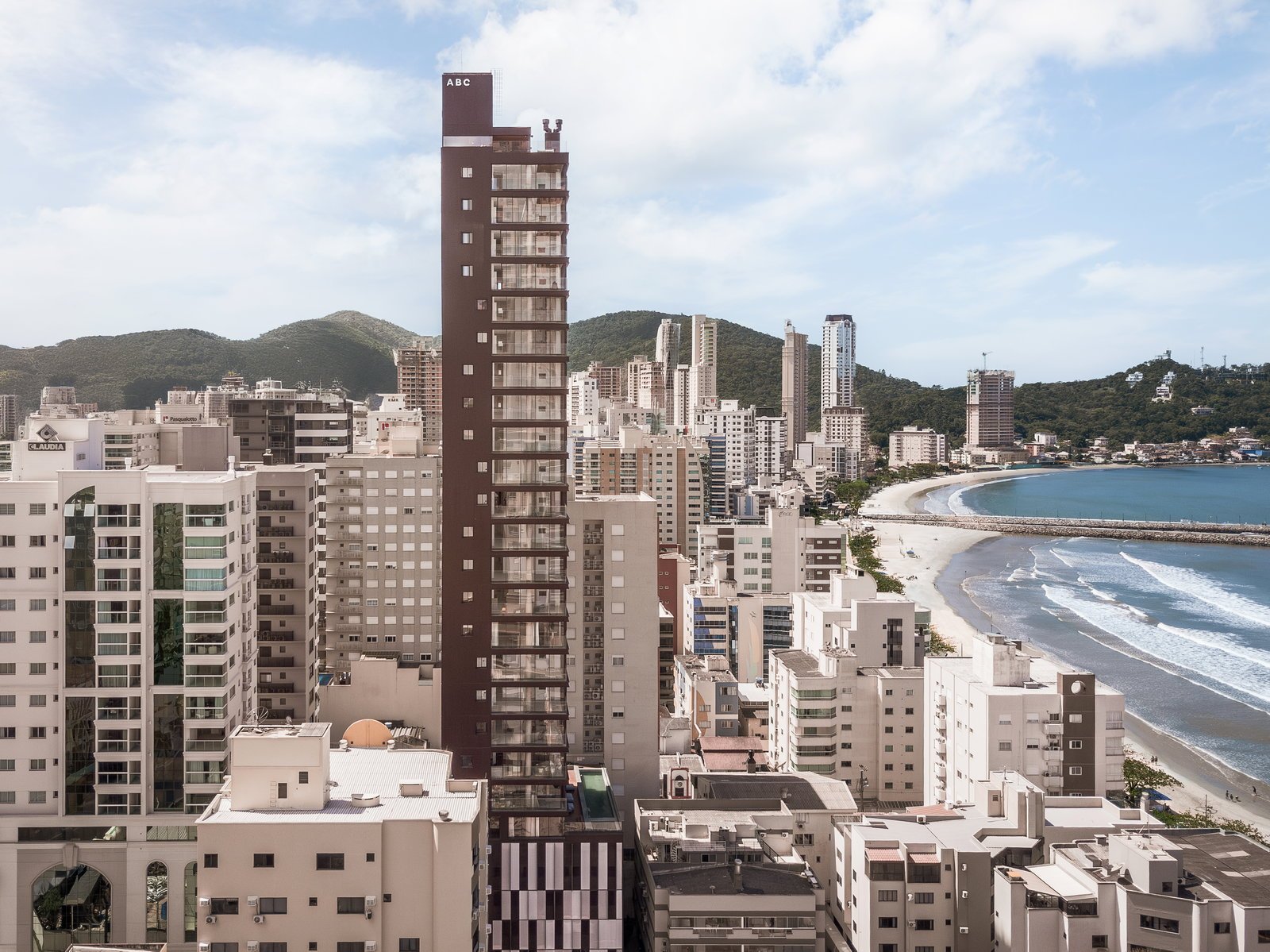 Apartamento 143 Mayfair Itapema (SC) – ABC.INC