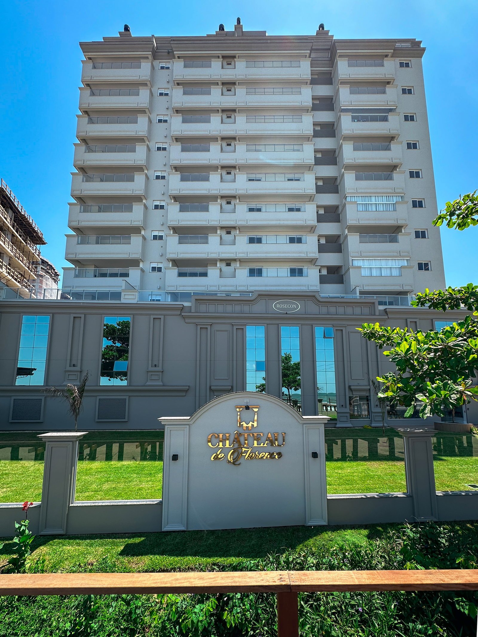 Apartamento Château de Florence Itapema (SC) – AG SANTÉ & ROSECON