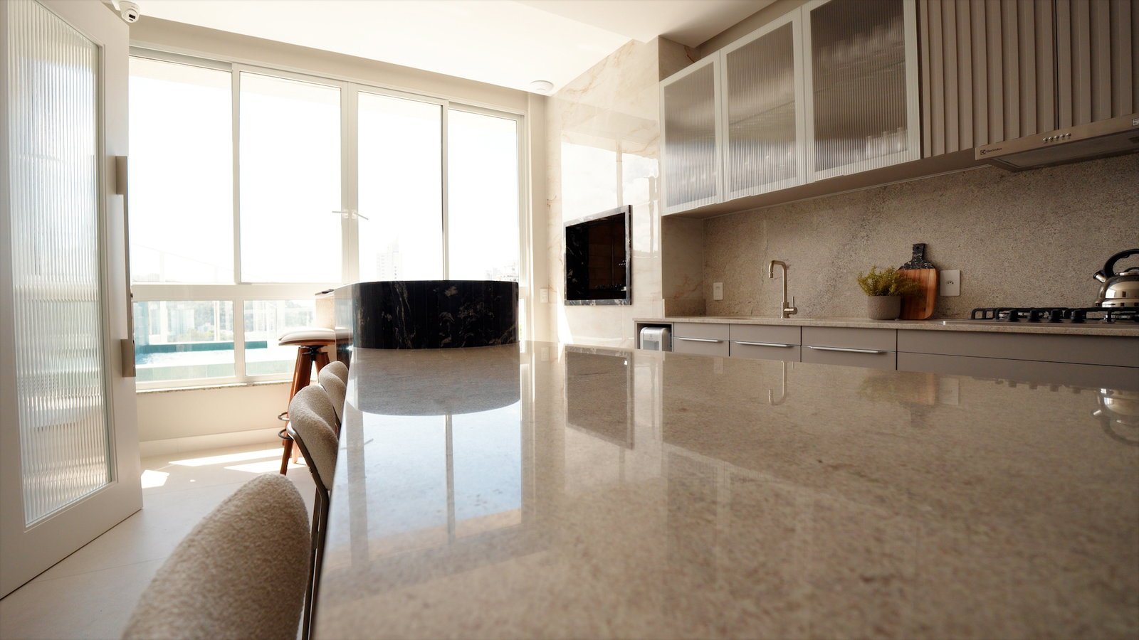 Apartamento L’Aquamarine Residence Itajaí (SC) – AIKON