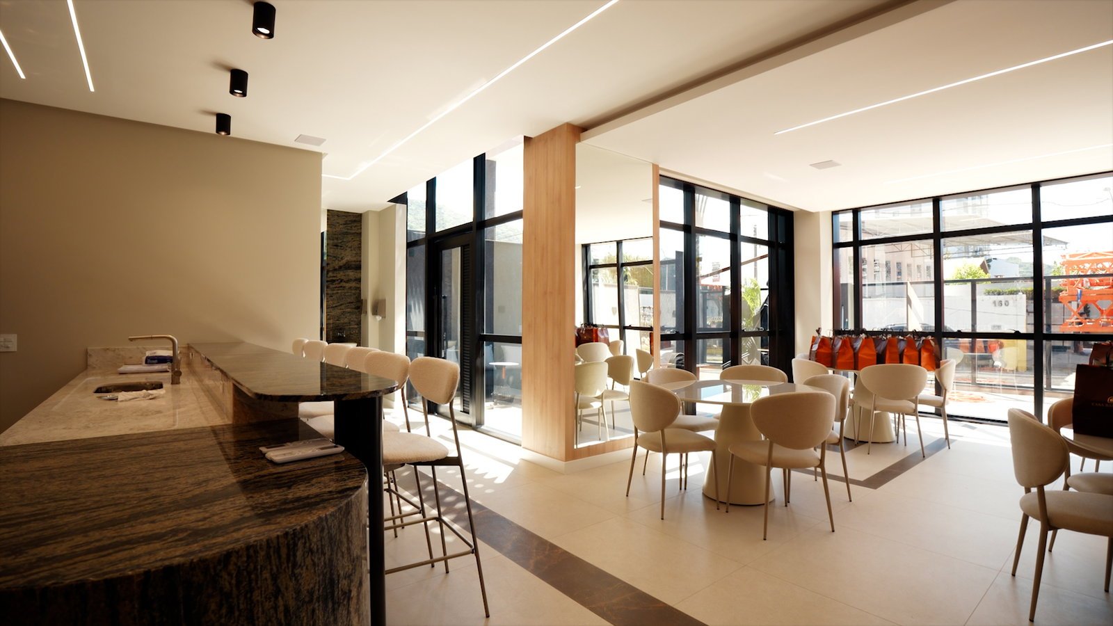 Apartamento L’Aquamarine Residence Itajaí (SC) – AIKON