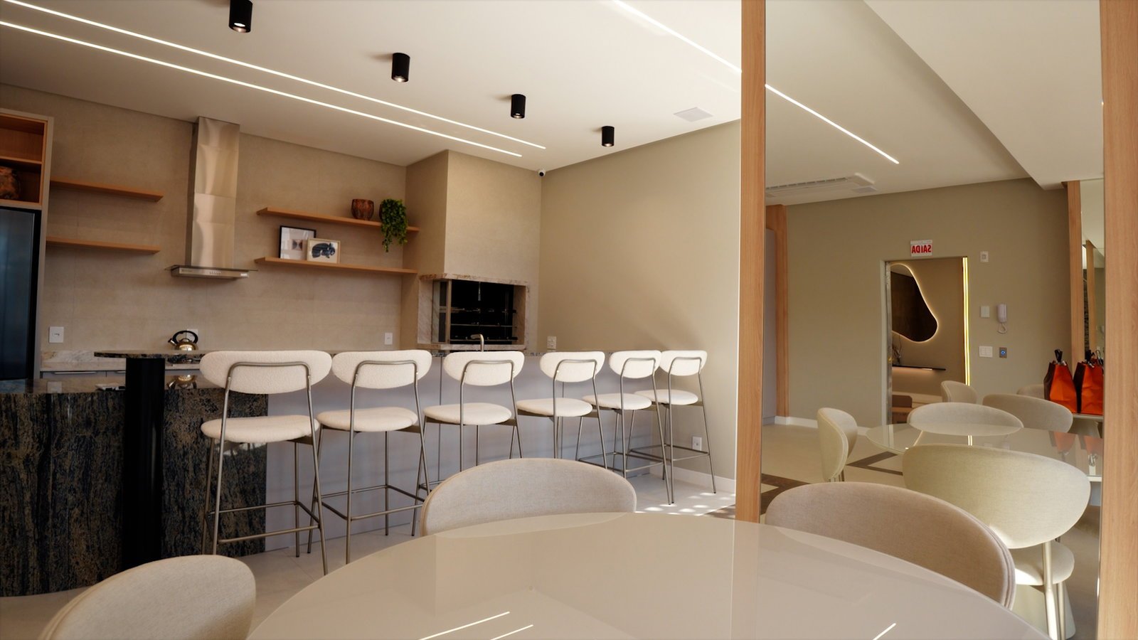 Apartamento L’Aquamarine Residence Itajaí (SC) – AIKON