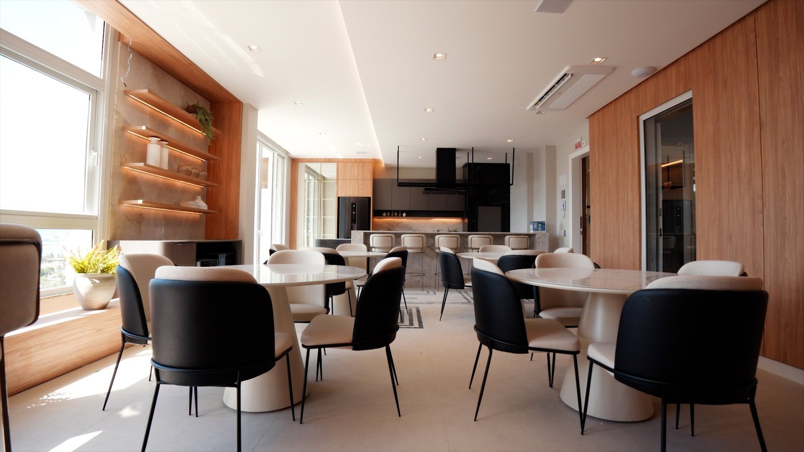 Apartamento L’Aquamarine Residence Itajaí (SC) – AIKON