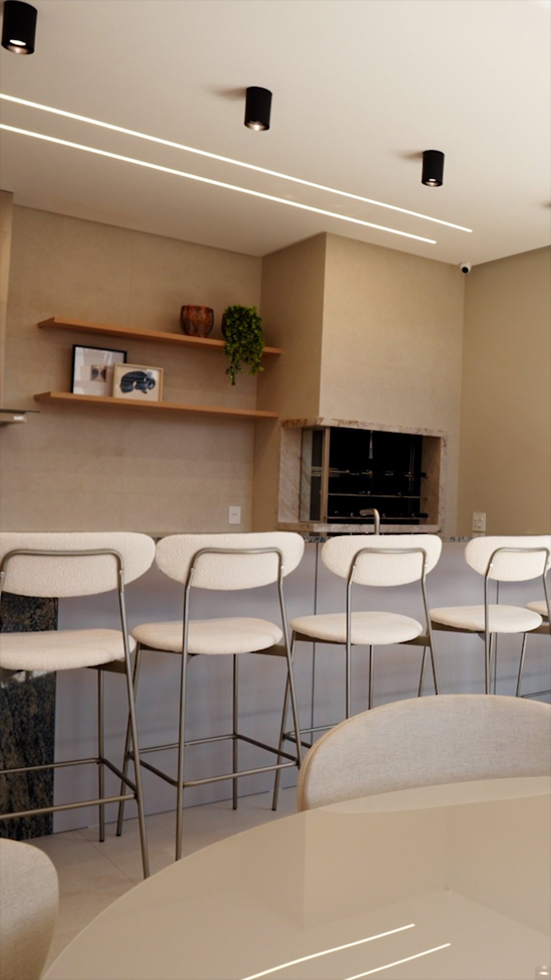 Apartamento L’Aquamarine Residence Itajaí (SC) – AIKON