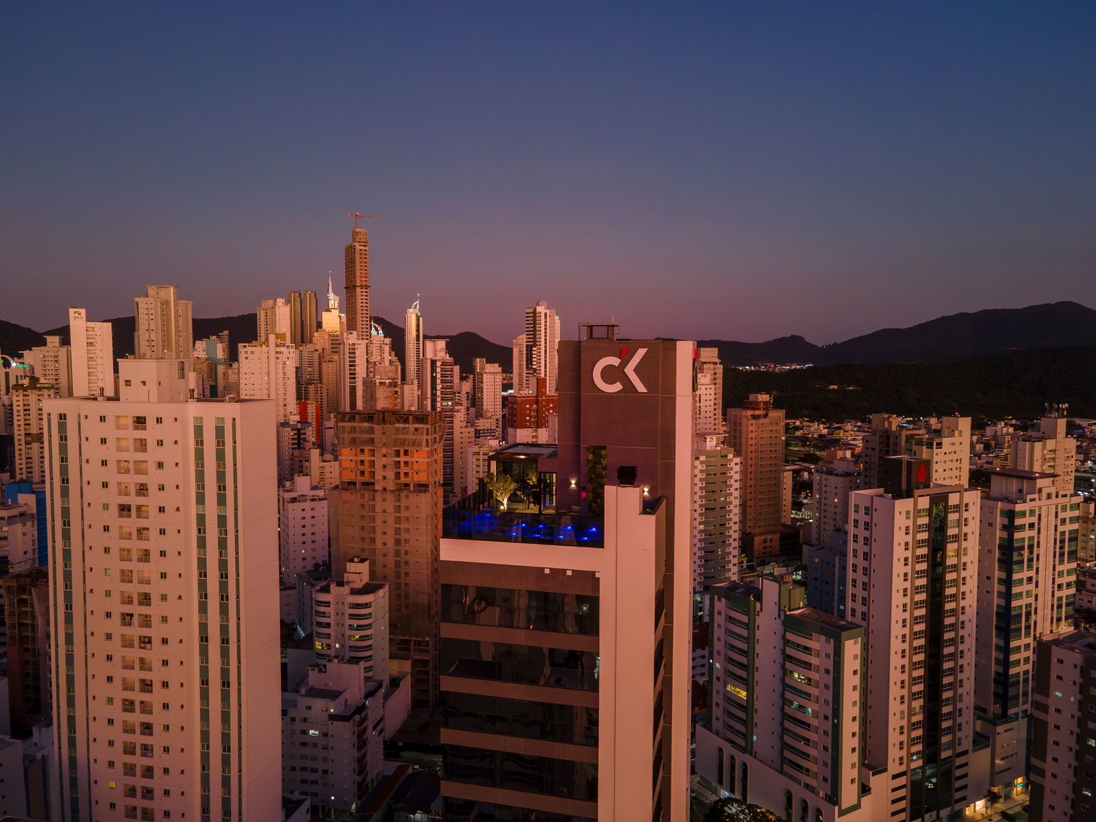 Apartamento RoofTop Residence Itajaí (SC) – CK