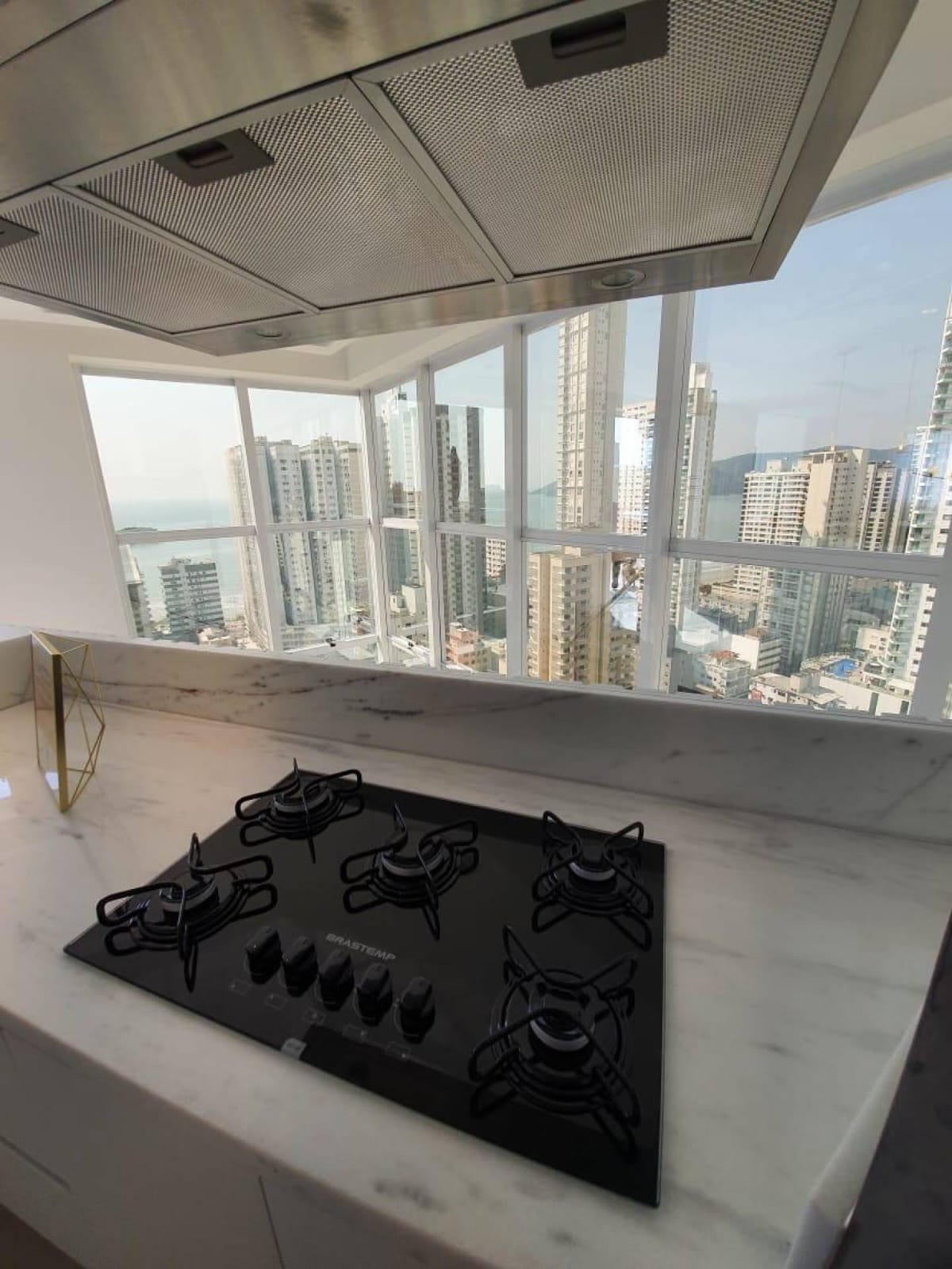 Apartamento Evely Residencial Balneário Camboriú (SC) – ESTRUCON