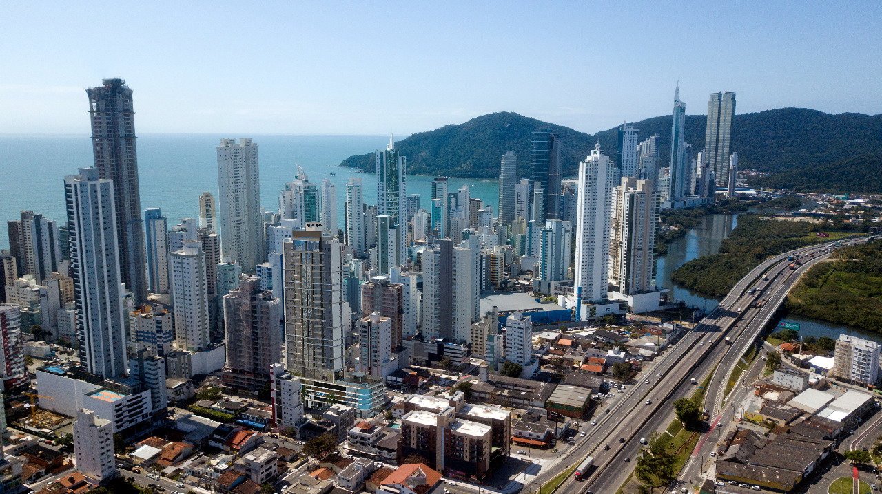Apartamento Azure Residence Balneário Camboriú (SC) – FJC