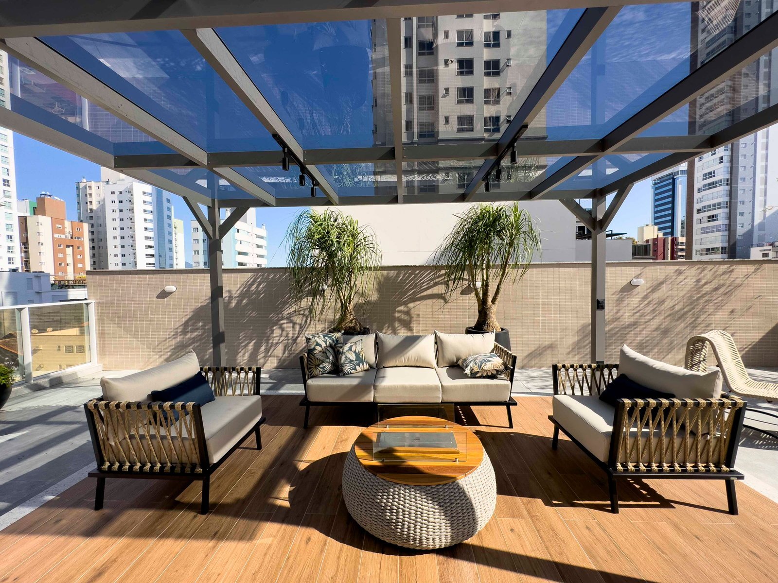 apta-exuberance-lounge-05 Apartamento no Exuberance Residence em Balneário Camboriú (SC) | APTA