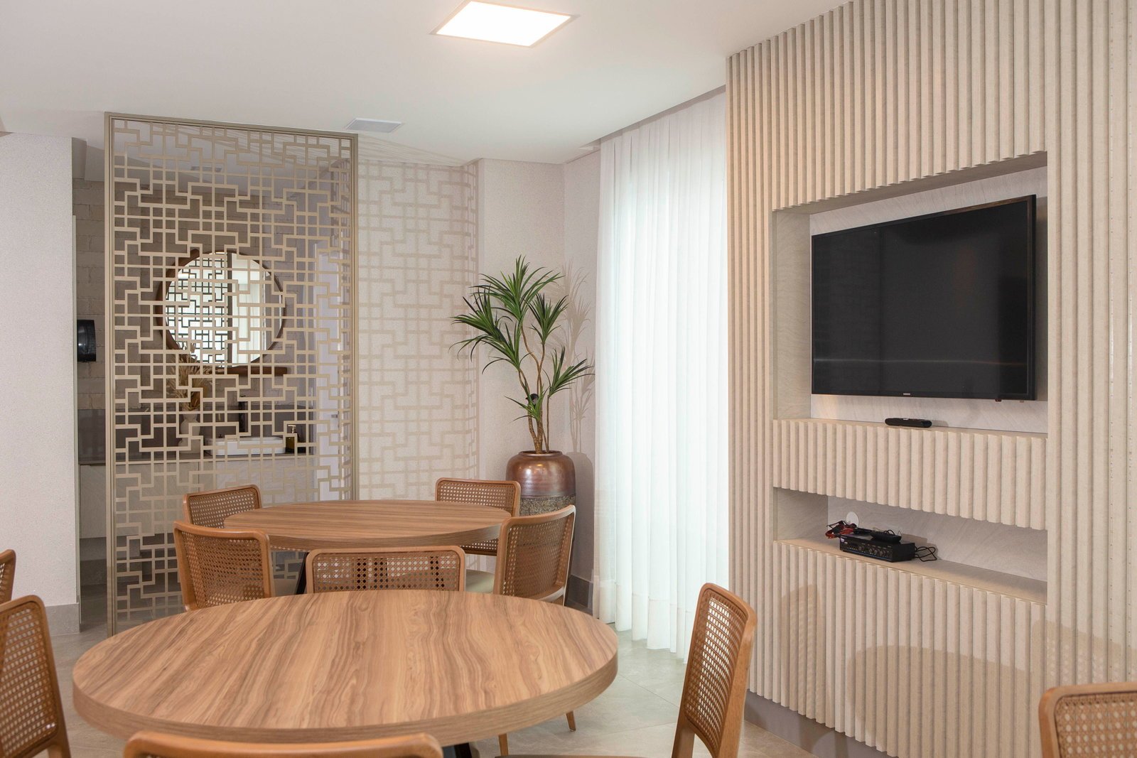 apta-exuberance-salao-festas-02 Apartamento no Exuberance Residence em Balneário Camboriú (SC) | APTA