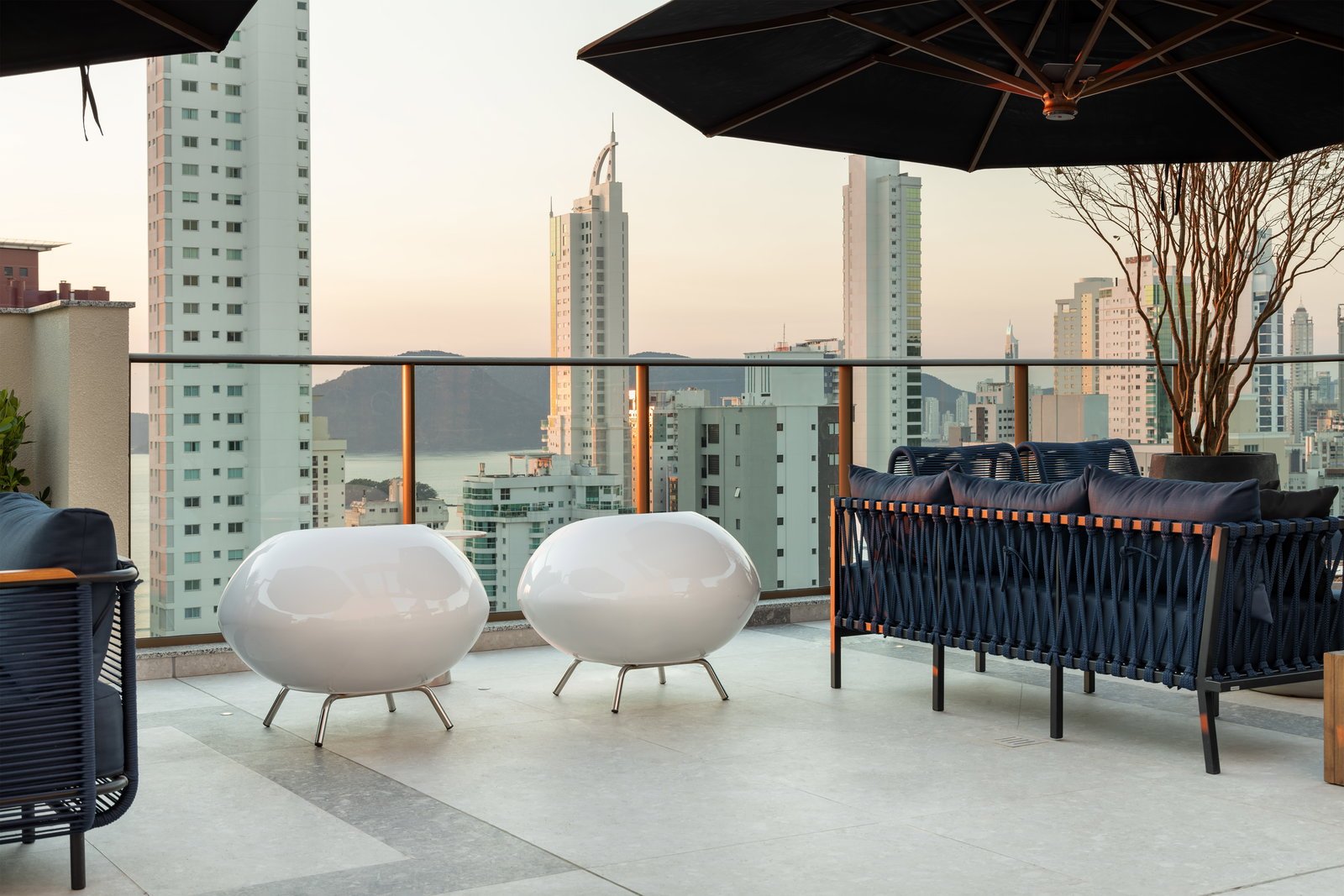 arkka-admira-rooftop-03 Apartamento no Admirá Concept em Balneário Camboriú (SC) | ARRKA