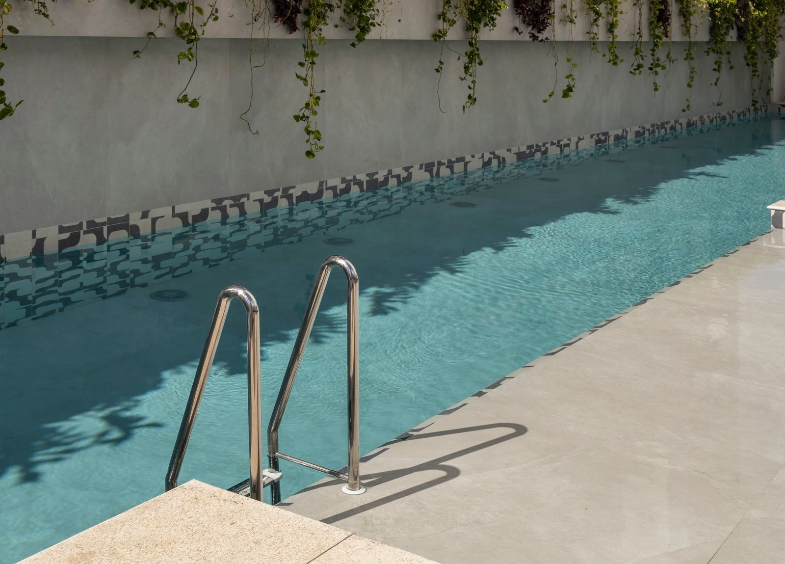 arrka-timeless-piscina-06 Apartamento no Timeless at Alvin Residence em Balneário Camboriú (SC) | ARRKA