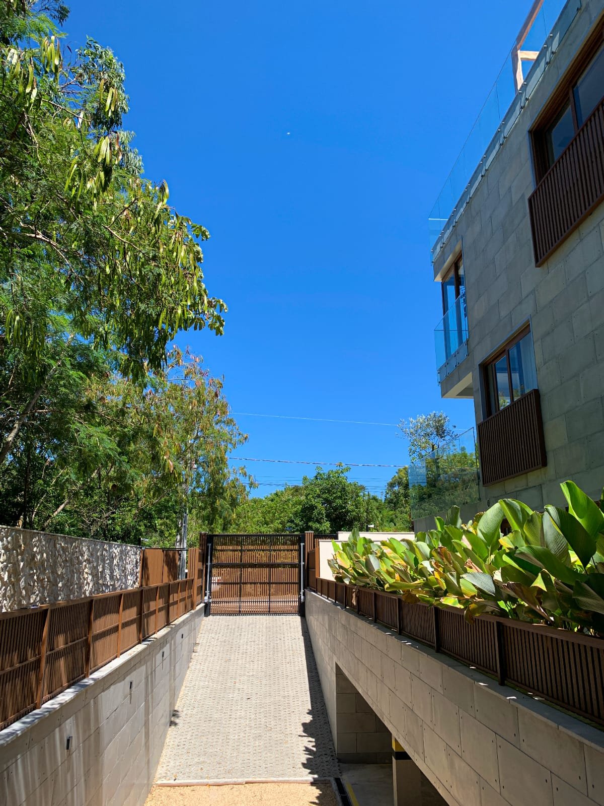 aya-terrazas-porto-garagem-01 Apartamento no Terrazas do Porto em Balneário Camboriú (SC) | AYA