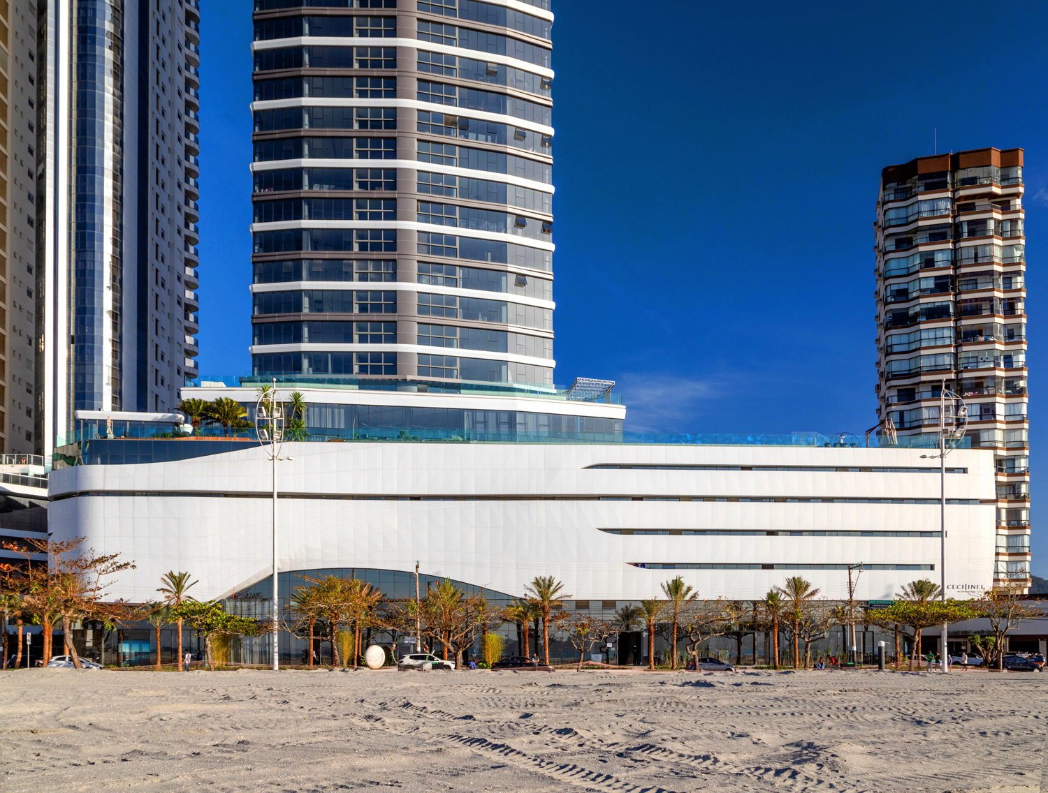 Apartamento no Pharos Residence em Balneário Camboriú (SC) | CECHINEL