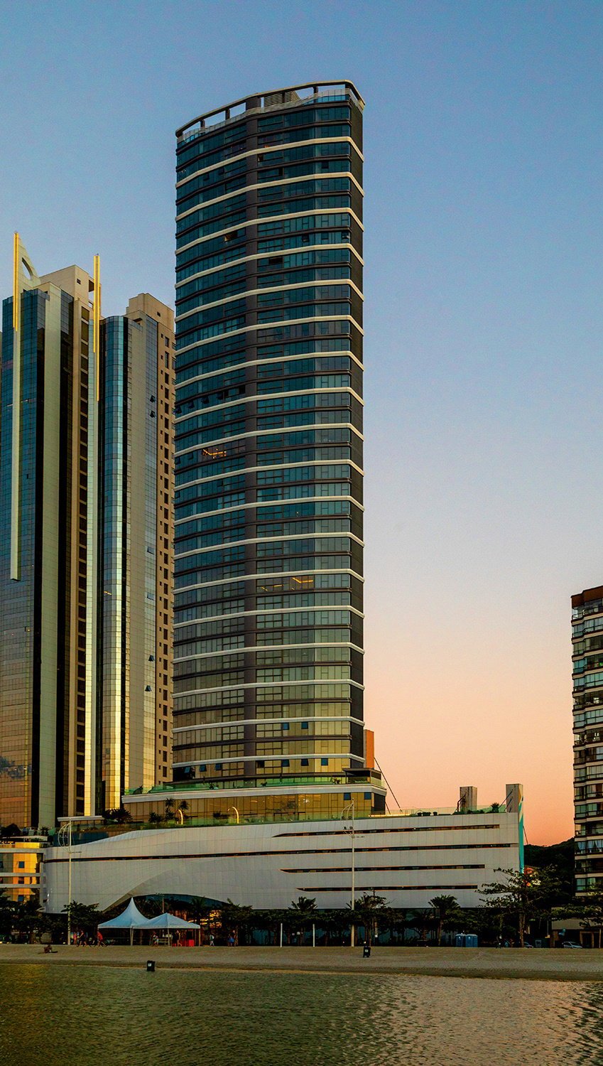 Apartamento no Pharos Residence em Balneário Camboriú (SC) | CECHINEL