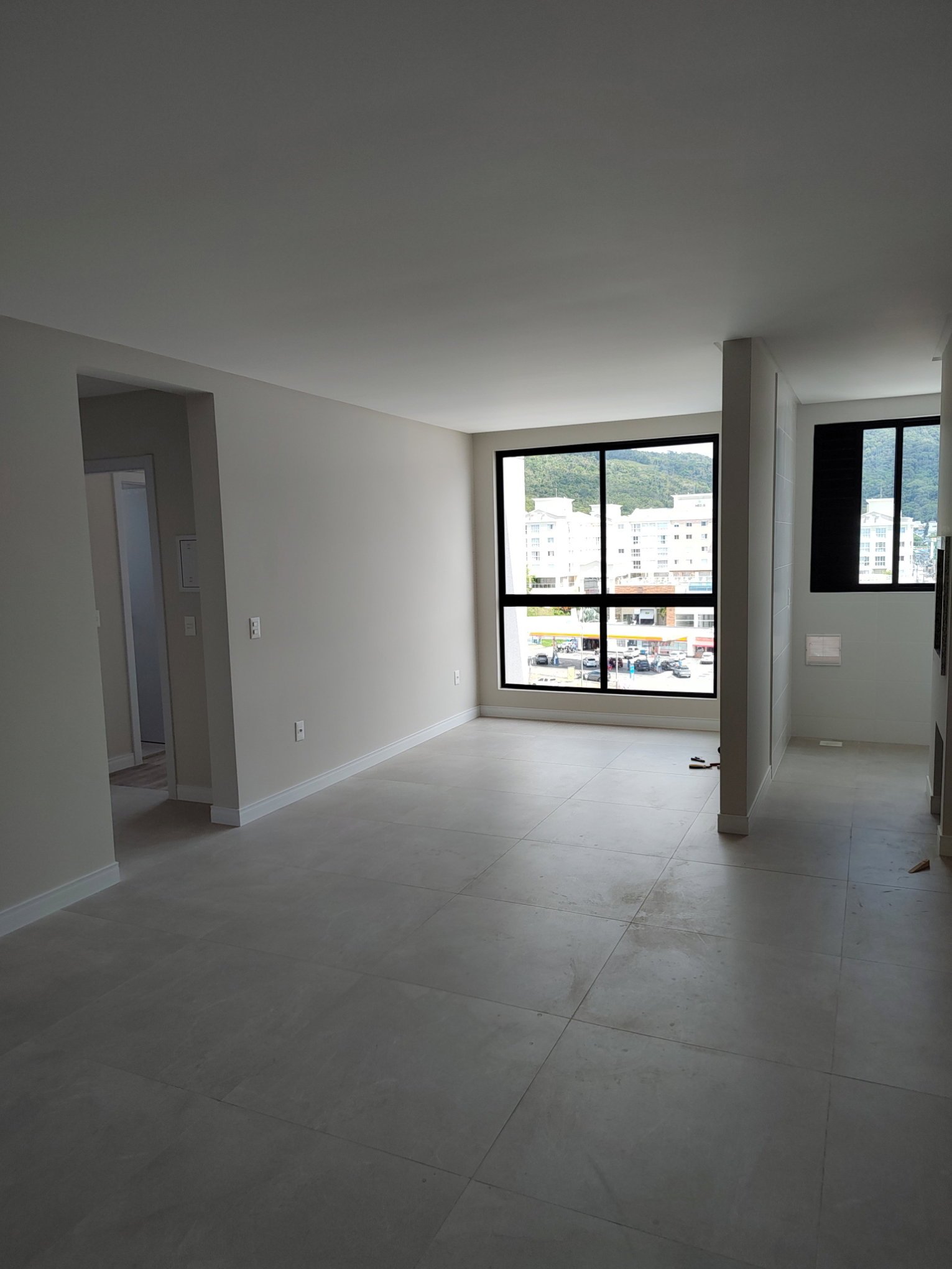 clh-montefiore-sala-02 Apartamento no Montefiore Residencial em Balneário Camboriú (SC) | CLH
