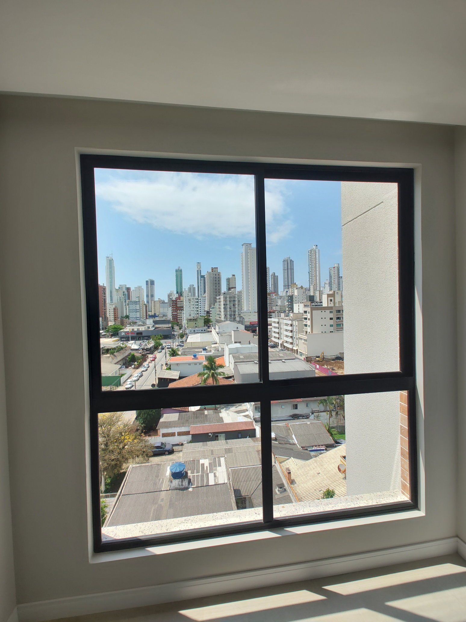 clh-montefiore-vista-sala Apartamento no Montefiore Residencial em Balneário Camboriú (SC) | CLH