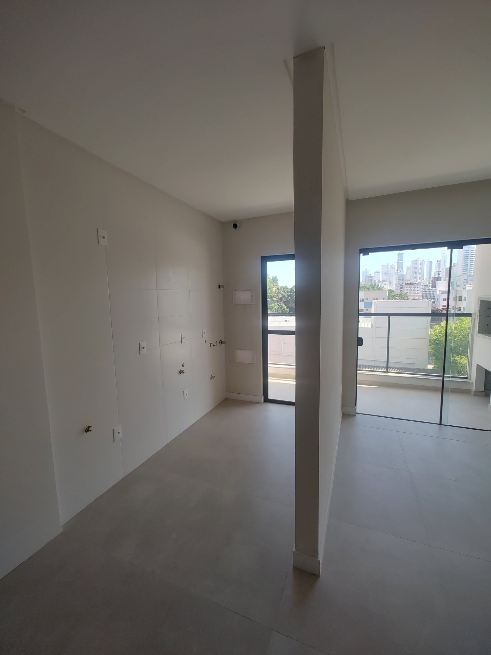 clh-plaza-viena-apto-501-03 Apartamento no Plaza Viena Residence em Balneário Camboriú (SC) | CLH