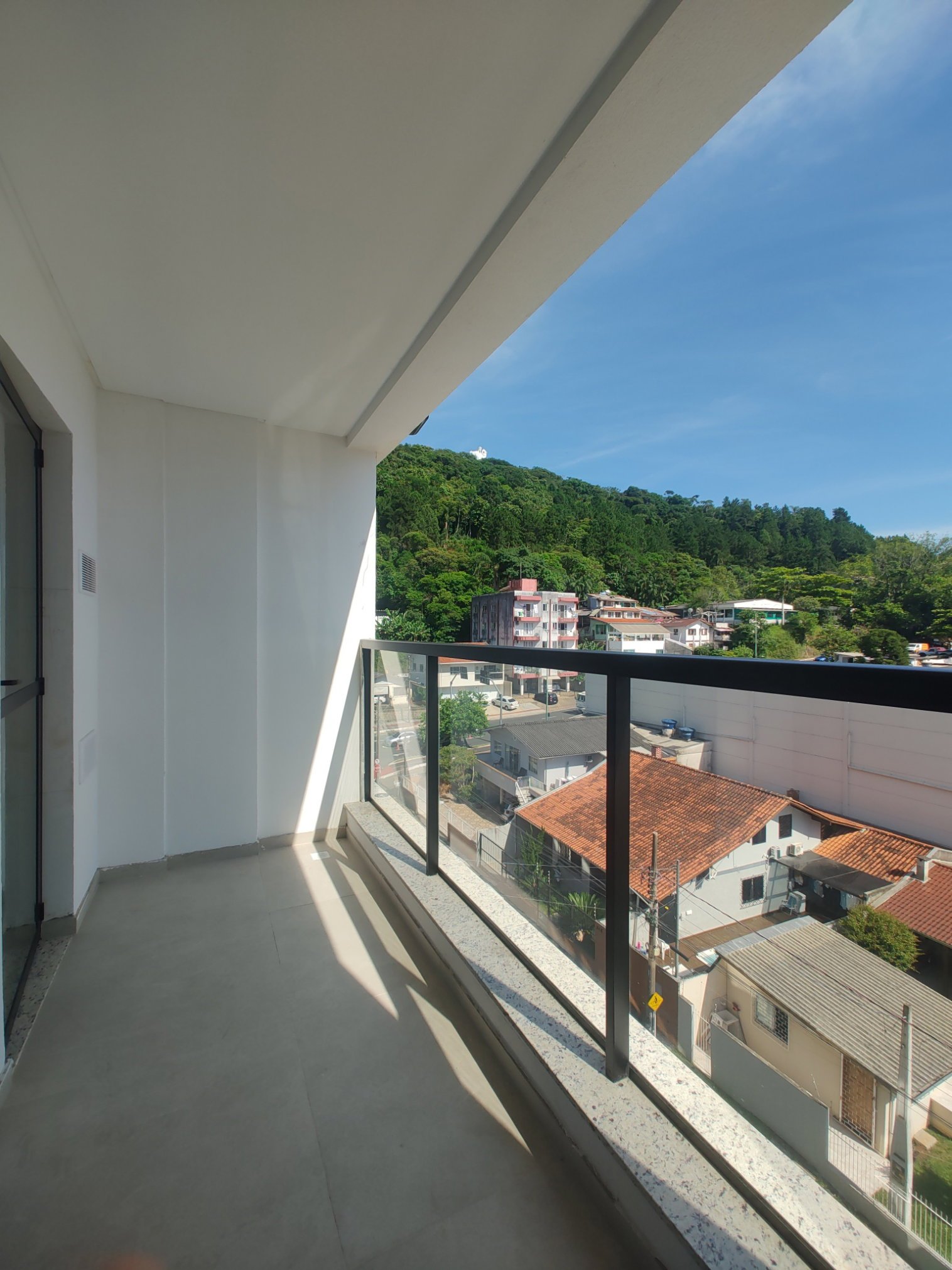 clh-plaza-viena-apto-501-05 Apartamento no Plaza Viena Residence em Balneário Camboriú (SC) | CLH