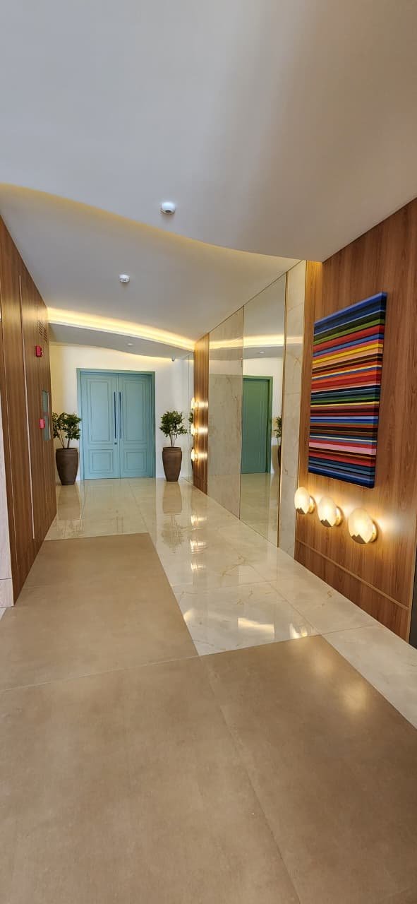 cln-porto-tawny-hall-01 Apartamento no Porto Tawny Residence em Balneário Camboriú (SC) | CLN