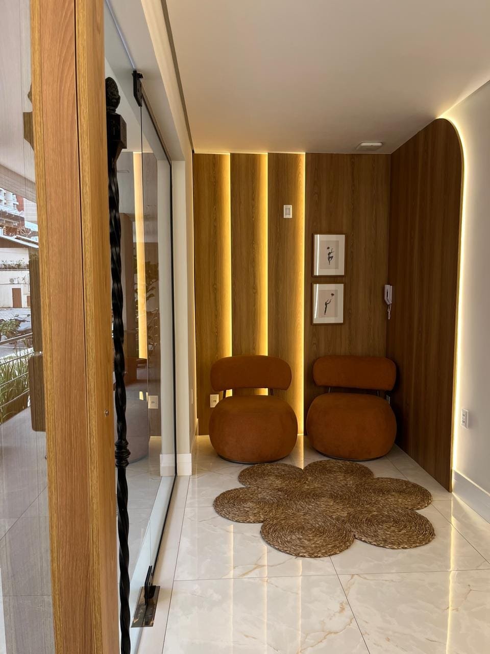 cln-porto-tawny-hall-03 Apartamento no Porto Tawny Residence em Balneário Camboriú (SC) | CLN