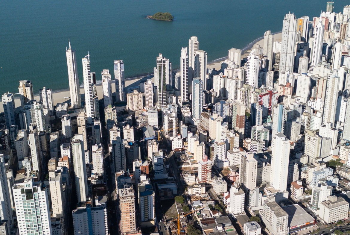 Apartamento Speranza Residenziale Balneário Camboriú (SC) – GOMES JÚNIOR