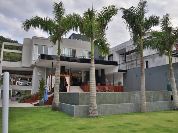 Casa 150 no House Haras em Balneário Camboriú (SC) | FAST