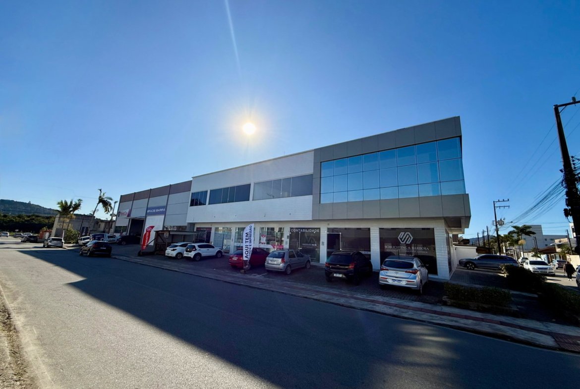 Sala Comercial no Centro Comercial JMP em Camboriú (SC) | JMP