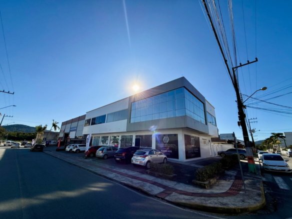 Sala Comercial no Centro Comercial JMP em Camboriú (SC) | JMP