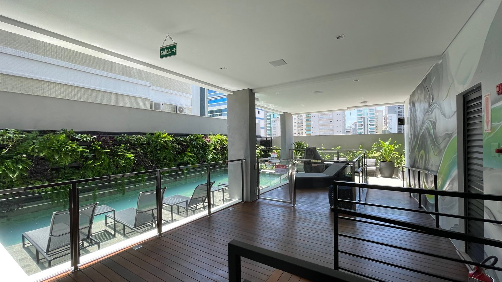 kah-canvas-piscina-03 Apartamento Canvas Residence Itapema (SC) – ZAH