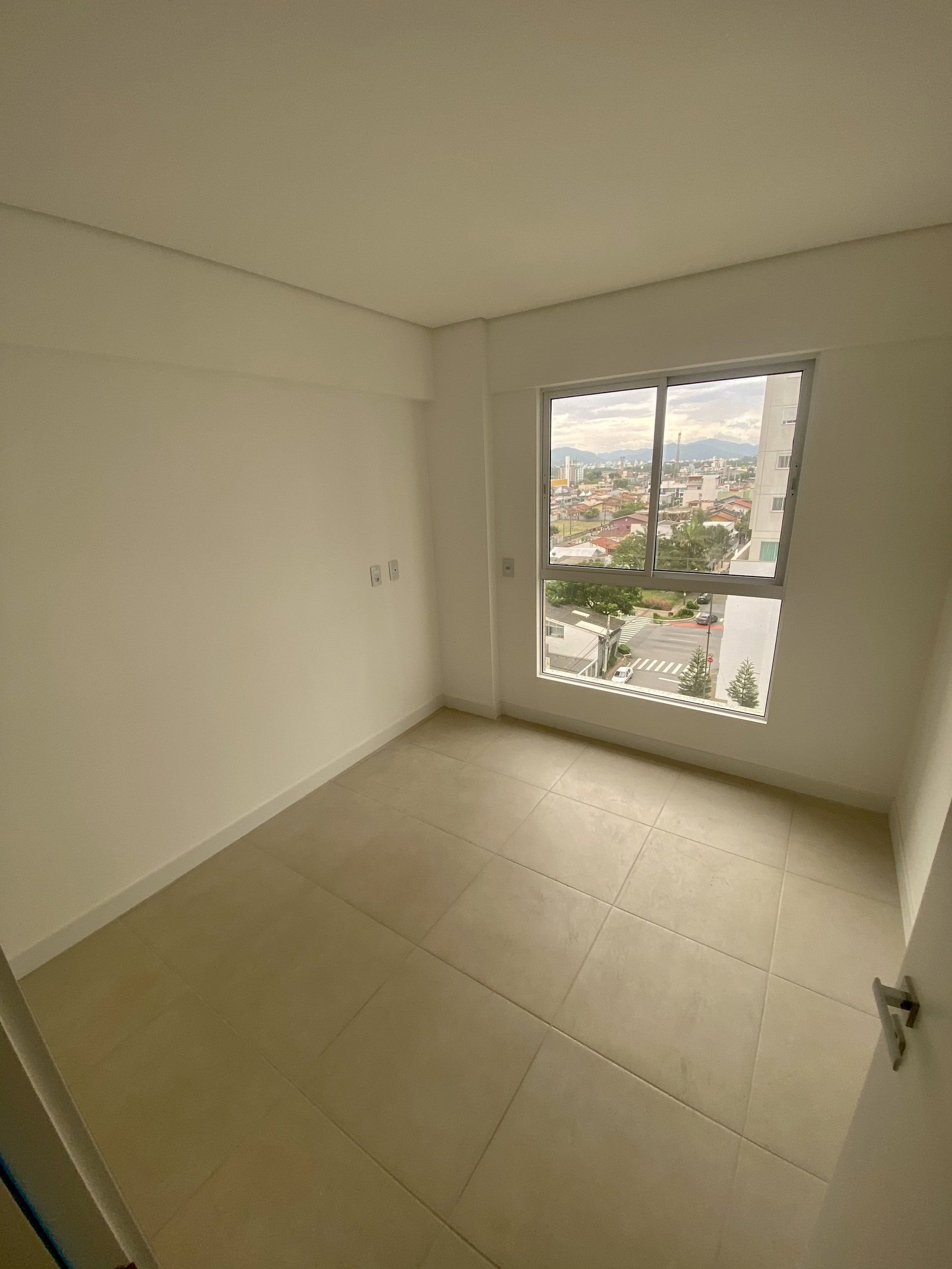 leal-kotor-apto-401-suite-02 Apartamento no Kotor Residence em Balneário Camboriú (SC) | LEAL