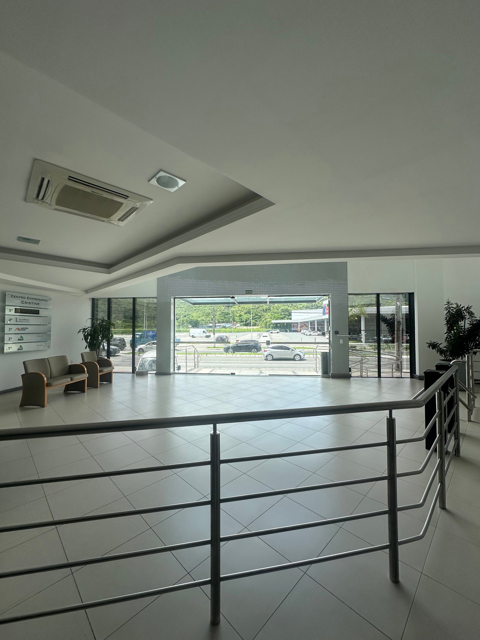 Sala Comercial no Edifício Cristine em Itajaí (SC) | LEÃO