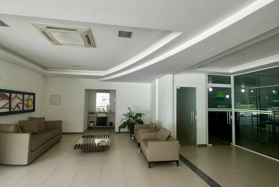 Sala Comercial no Edifício Cristine em Itajaí (SC) | LEÃO