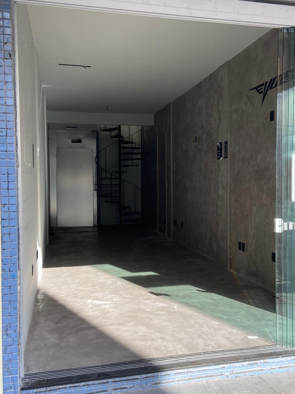 Sala Comercial no Edifício Brasil 1500 em Balneário Camboriú (SC) | LEÃO