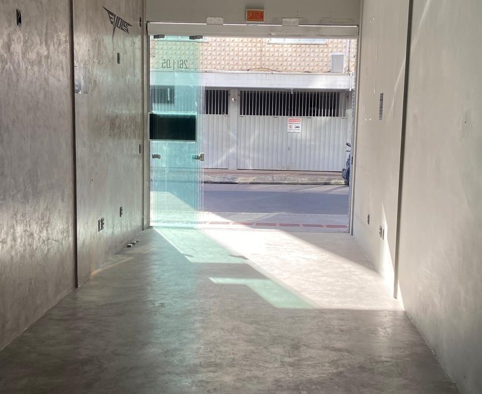 Sala Comercial no Edifício Brasil 1500 em Balneário Camboriú (SC) | LEÃO