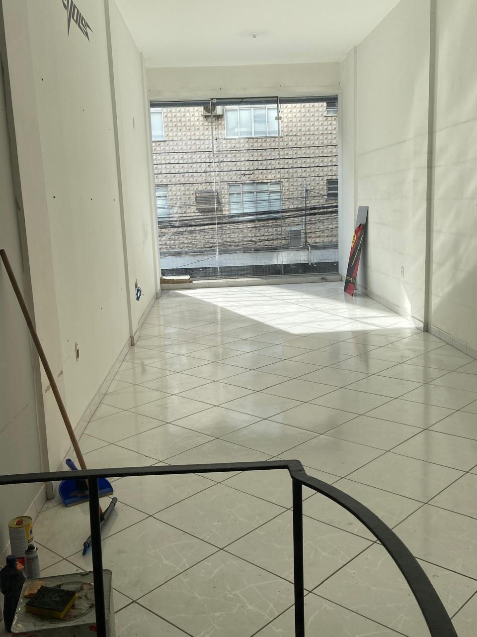 Sala Comercial no Edifício Brasil 1500 em Balneário Camboriú (SC) | LEÃO