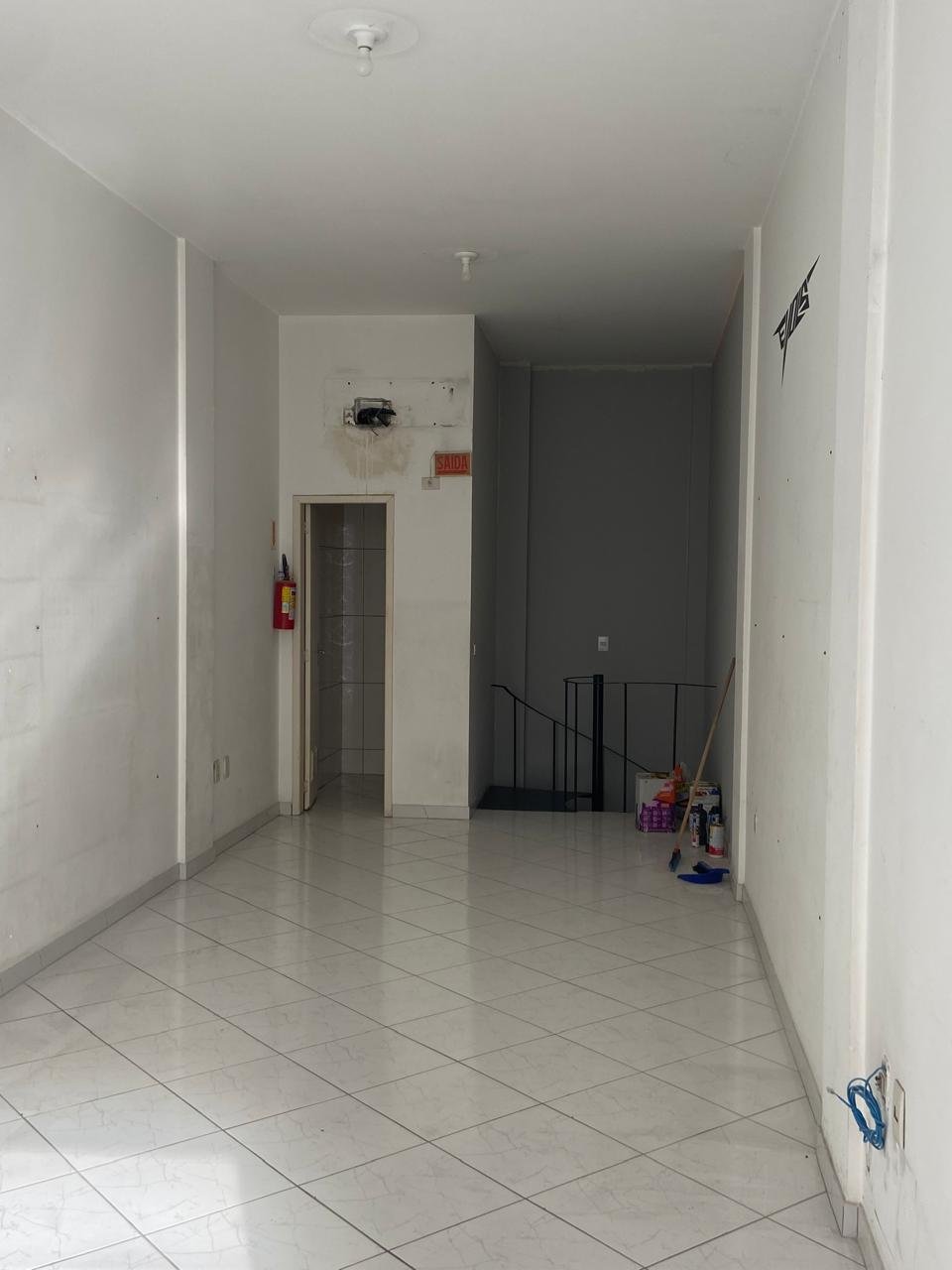 Sala Comercial no Edifício Brasil 1500 em Balneário Camboriú (SC) | LEÃO