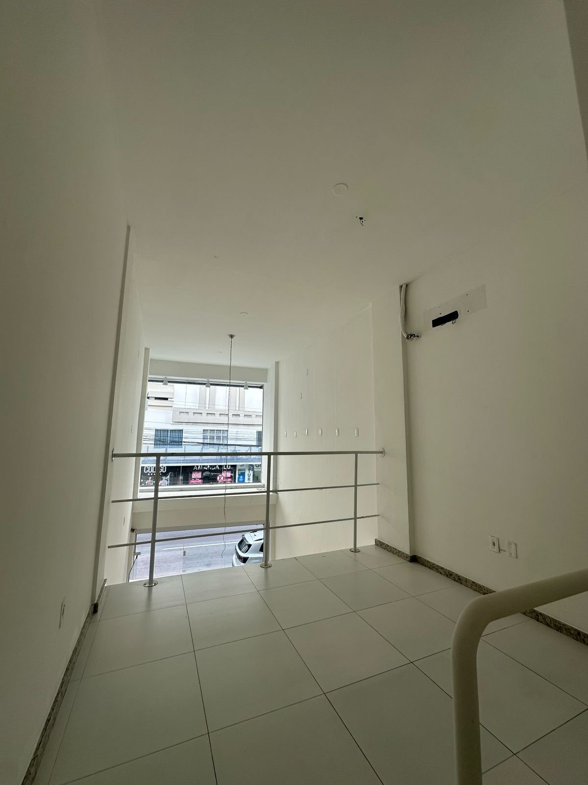Sala Comercial no Edifício Brasil 1500 em Balneário Camboriú (SC) | LEÃO