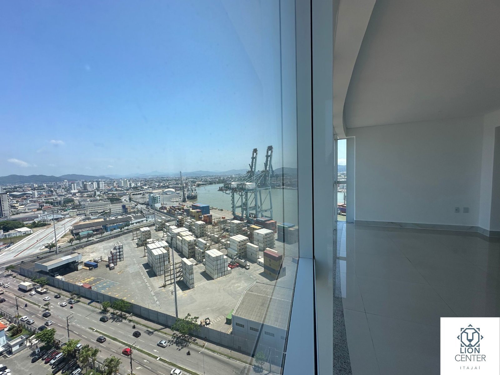 Sala Comercial no Lion Center em Itajaí (SC) | LEÃO