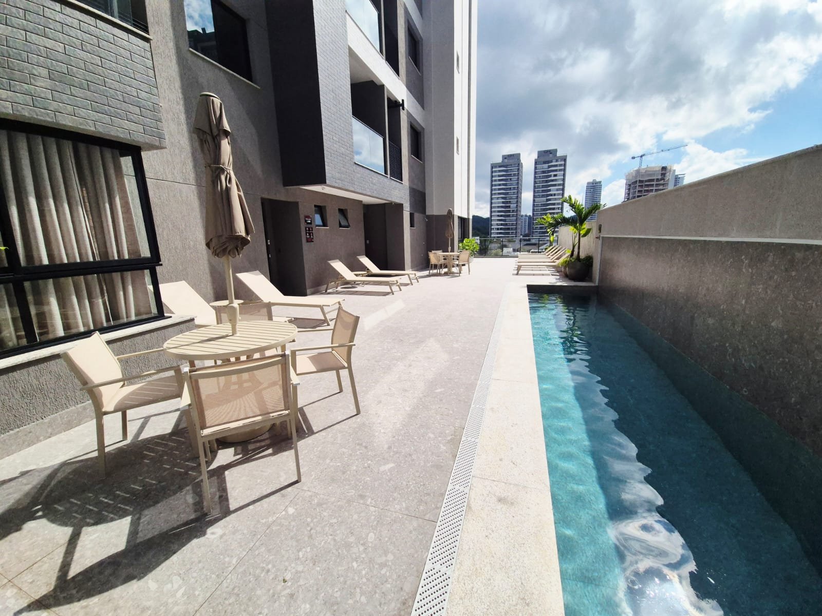 Apartamento no Manu Bay Residence em Itajaí Camboriú (SC) | MACON