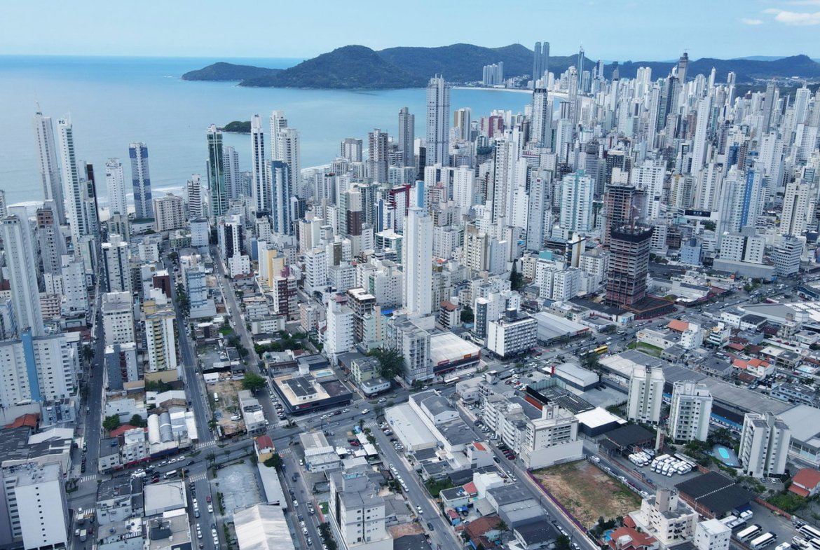 Apartamento NF Moov Home Club Balneário Camboriú (SC) – NF