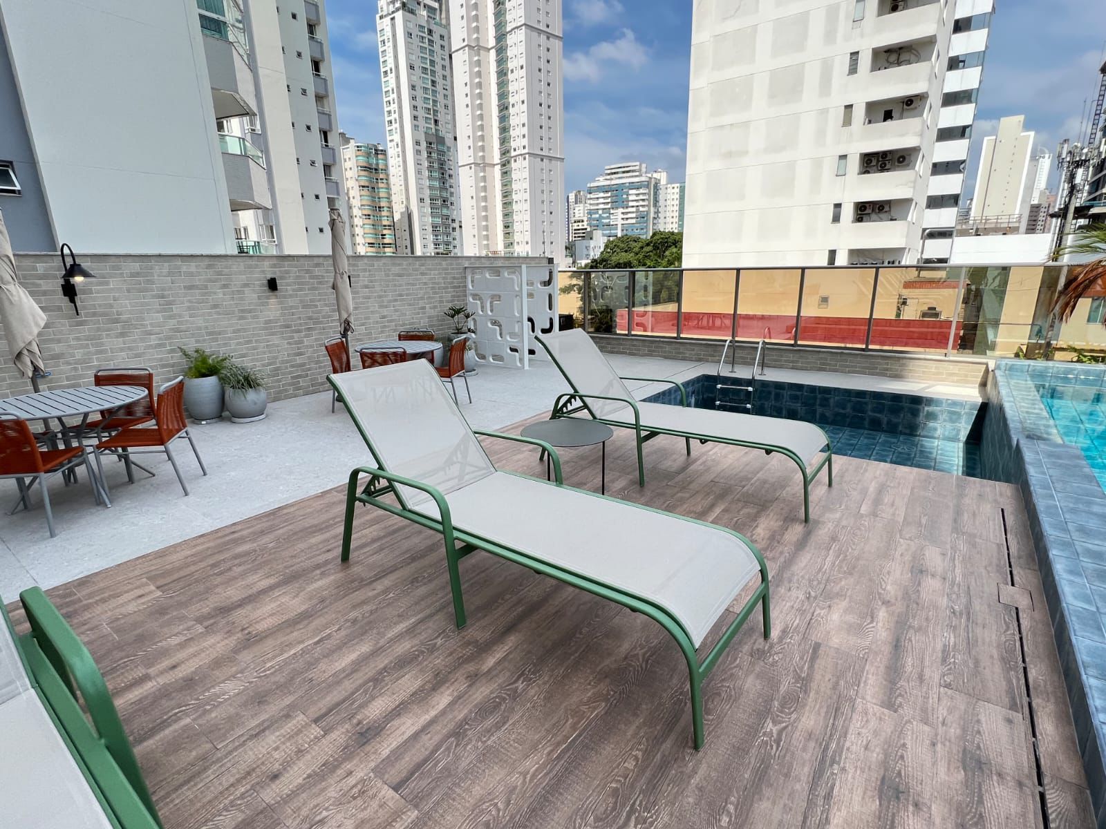 Apartamento Las Brisas Residencial em Balneário Camboriú (SC) | ORLA