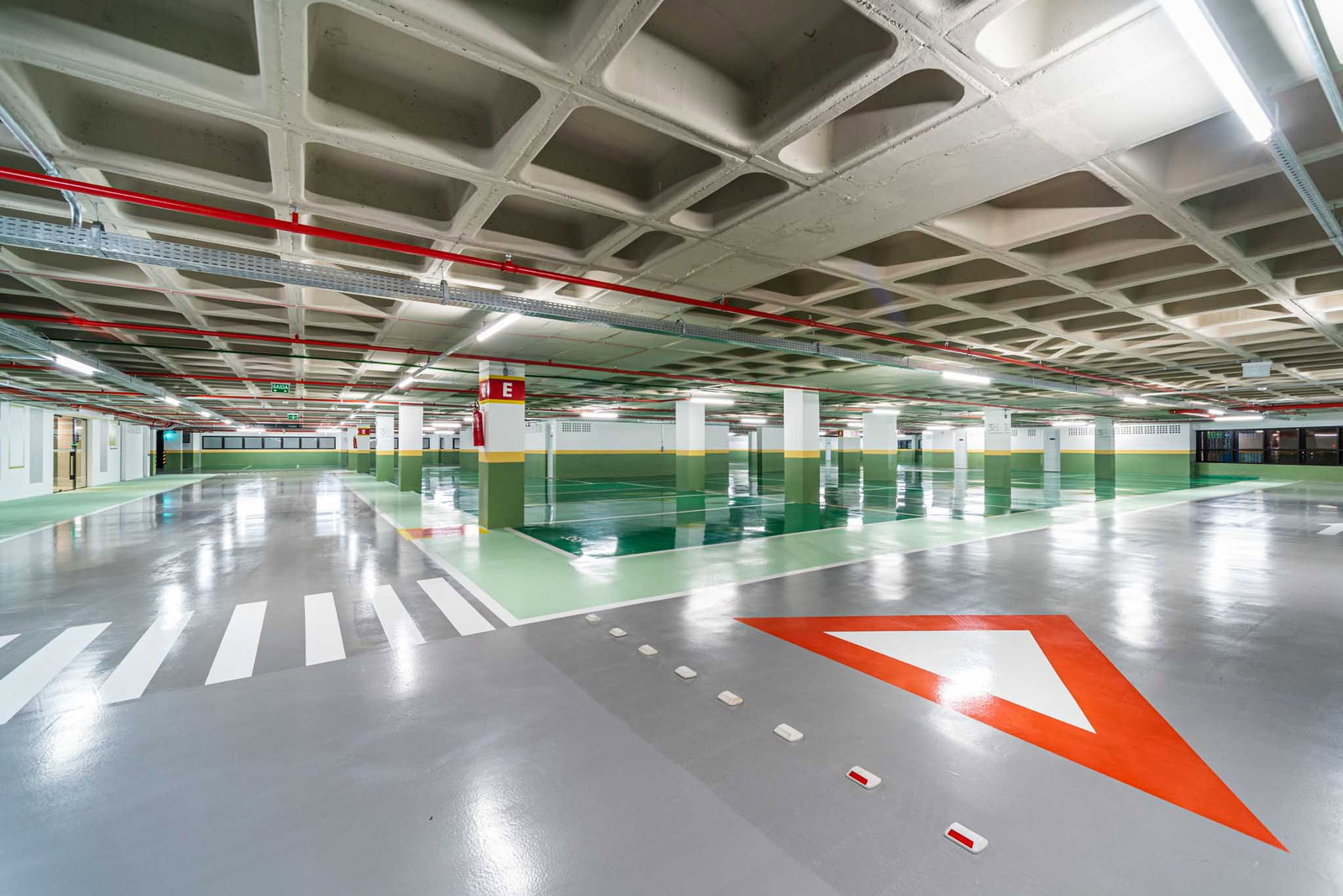 procave-absolute-garagem-03 Sala Comercial Absolute Business & Hotel em Itajaí (SC) | PROCAVE