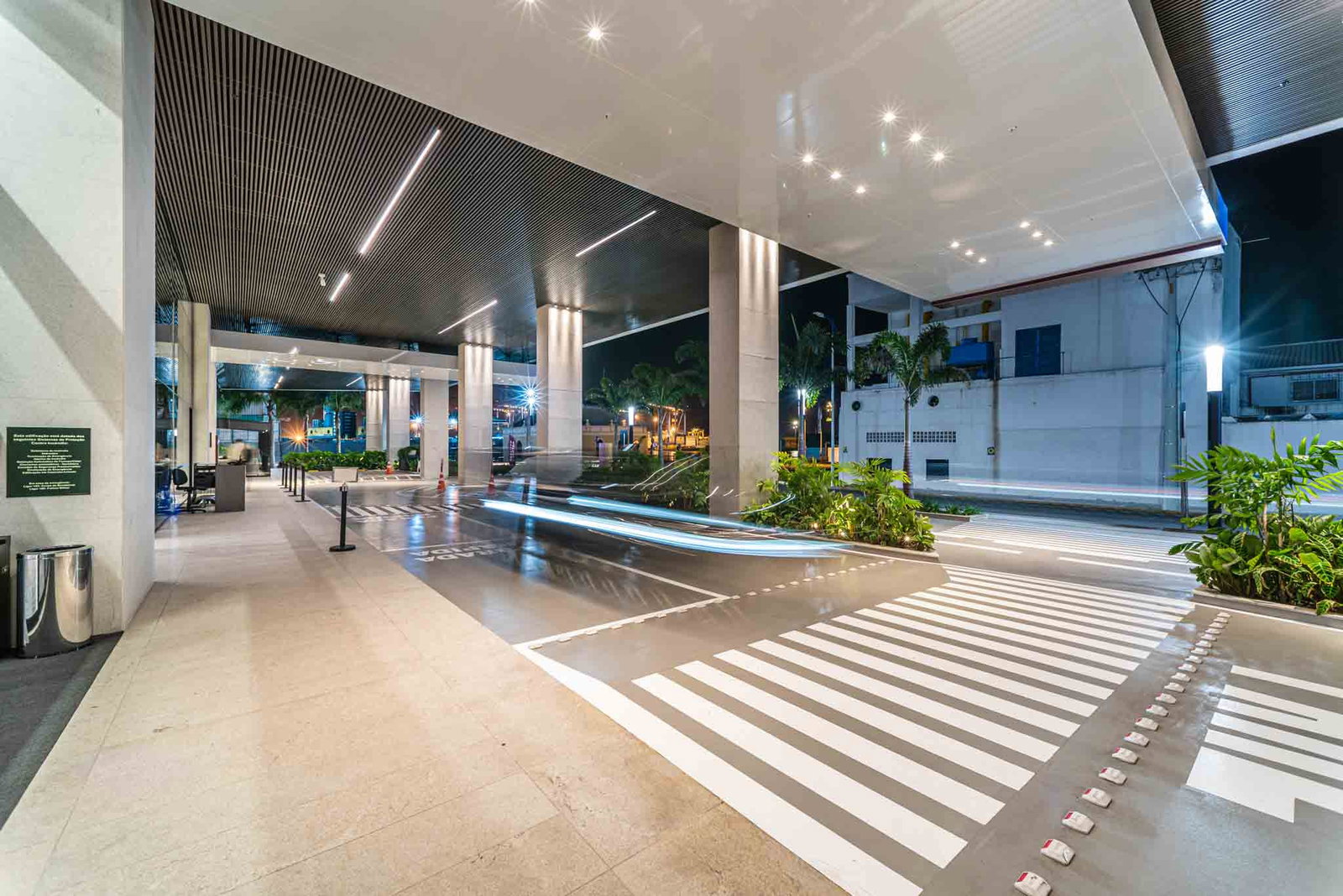 procave-absolute-manobristas-03 Sala Comercial Absolute Business & Hotel em Itajaí (SC) | PROCAVE