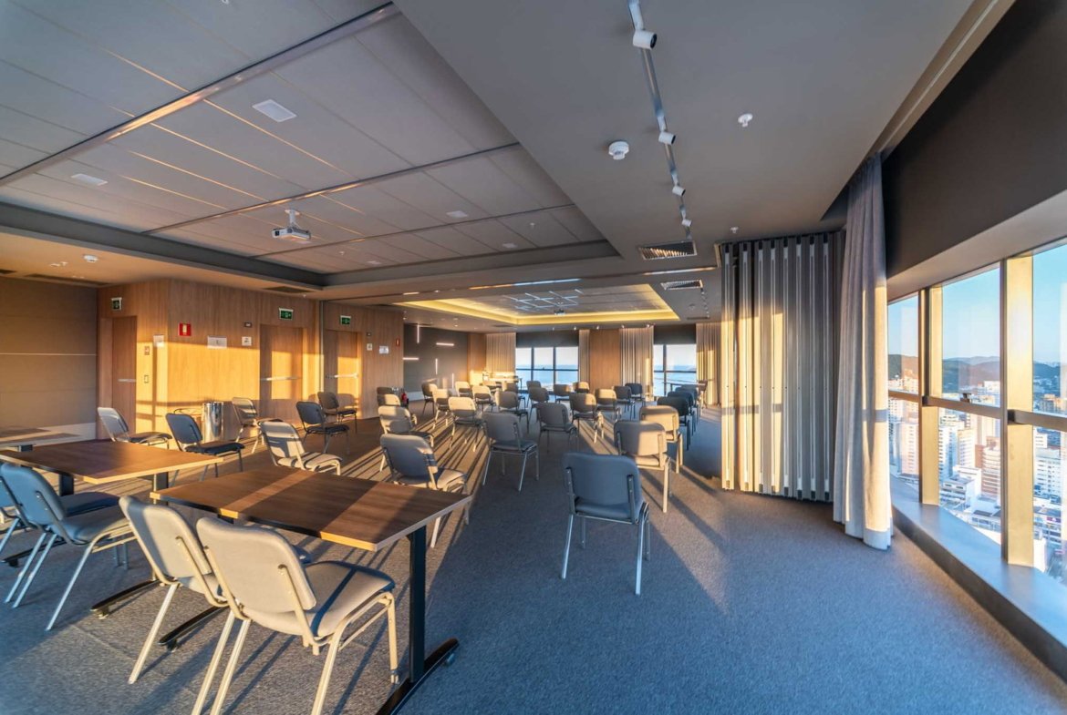 Sala Comercial Absolute Business & Hotel em Itajaí (SC) | PROCAVE