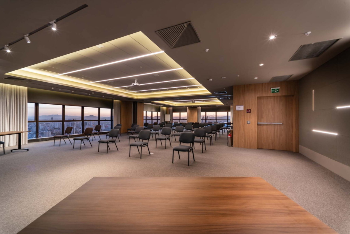 Sala Comercial Absolute Business & Hotel em Itajaí (SC) | PROCAVE