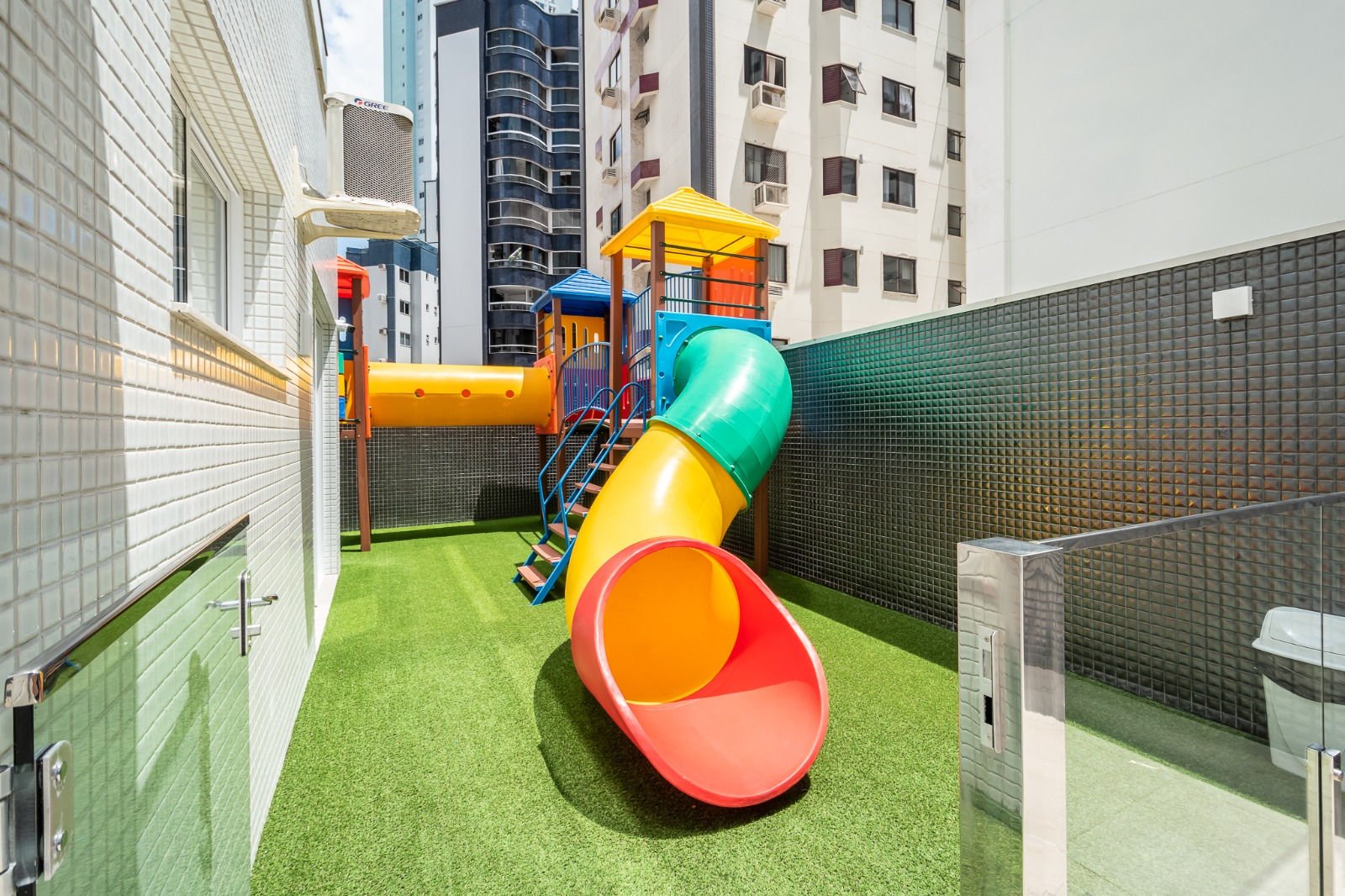 rosada-brescia-playground-04 Apartamento no Bréscia Residencial em Balneário Camboriú (SC) | ROSADA