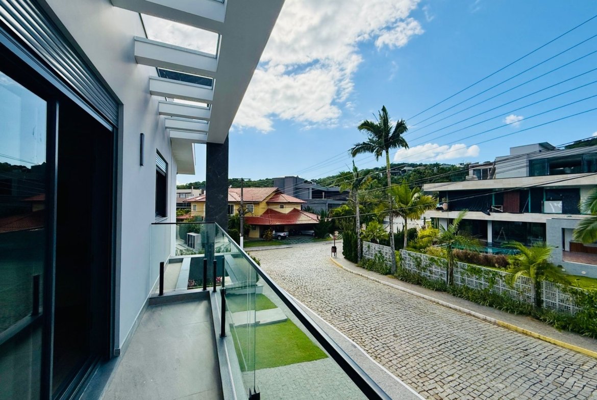 Casa 56 no Condomínio Haras Rio do Ouro em Balneário Camboriú (SC) | ROSADA