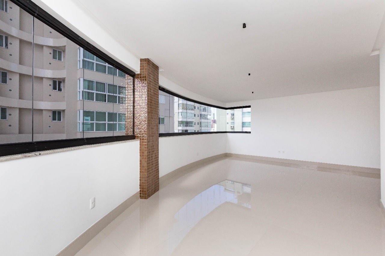 Apartamento no Villa Castelli em Balneário Camboriú (SC) | ROSADA