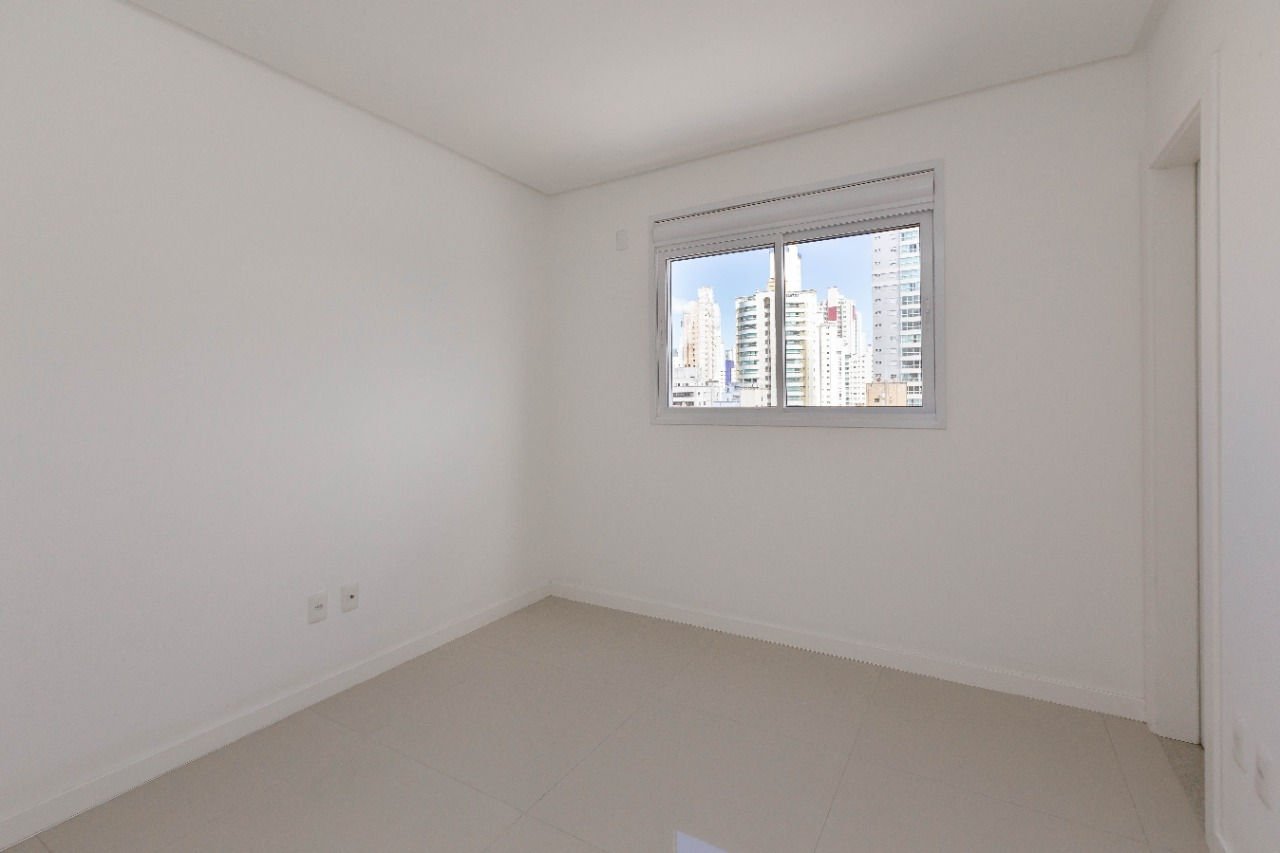 Apartamento no Villa Castelli em Balneário Camboriú (SC) | ROSADA
