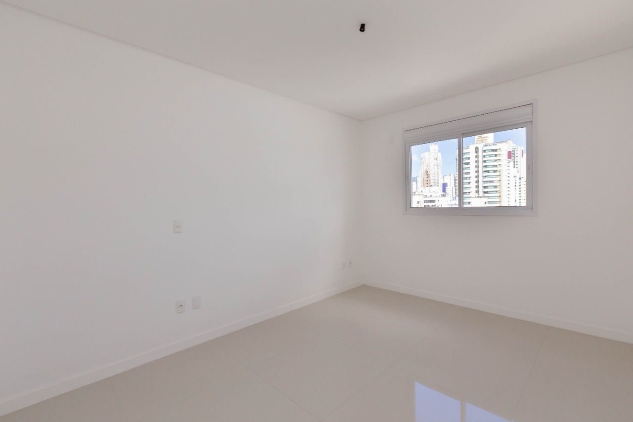 Apartamento no Villa Castelli em Balneário Camboriú (SC) | ROSADA