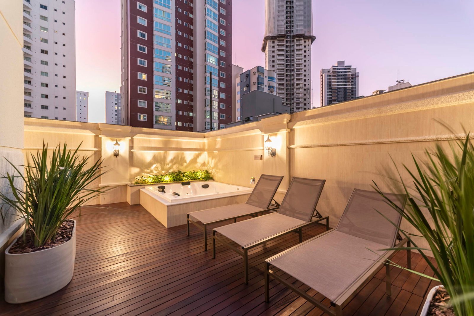 silva-packer-hannover-hidromassagem-02 Apartamento no Hannover Residence em Balneário Camboriú (SC) | SILVA PACKER